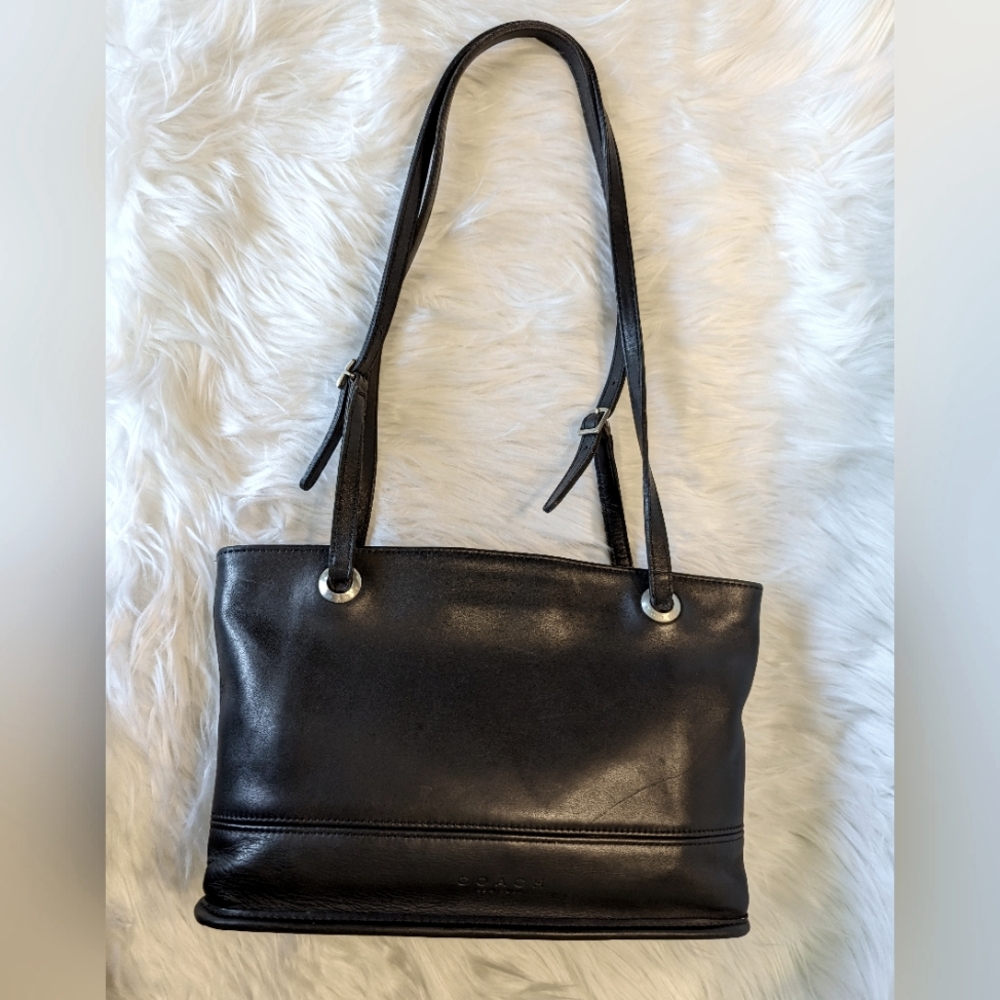 Vintage Coach New York leather slim bucket shoulder bag